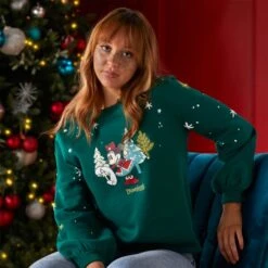 Disney Nouveaux Modelès Sweatshirt De Noël Minnie Et Ses Amis Style Vintage Pour Adultes 8 Disney Nouveaux Modelès Sweatshirt De Noël Minnie Et Ses Amis Style Vintage Pour Adultes -Disney 2325049200026M 2