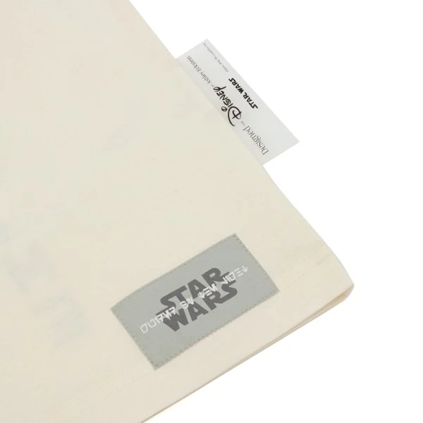 Nouveaux Produits Disneyland T-shirt Star Wars: Guided By The Light Réfléchissant Par Ashley Eckstein Pour Adultes 5 Nouveaux Produits Disneyland T-shirt Star Wars: Guided By The Light Réfléchissant Par Ashley Eckstein Pour Adultes – Image 3