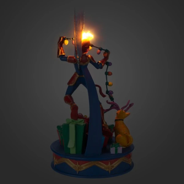 Disney Nouveau Style Figurine Captain Marvel Lumineuse 6 Disney Nouveau Style Figurine Captain Marvel Lumineuse – Image 4