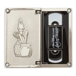 Nouveau Style Disney Store Ensemble De Pin’s VHS Lady, La Belle Et Le Clochard 12 Nouveau Style Disney Store Ensemble De Pin’s VHS Lady, La Belle Et Le Clochard -Disney 466042600408 4